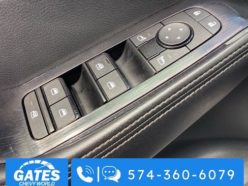 Used 2024 Nissan Rogue SV AWD/4WD image 21