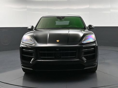 Used 2024 Porsche Cayenne Turbo GT AWD/4WD image 11