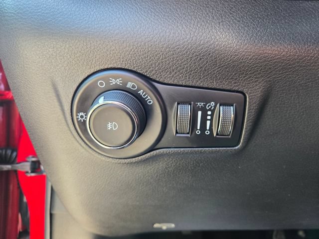 Used 2023 Jeep Compass Latitude AWD/4WD image 15