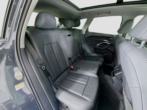 Used 2025 Audi Q5 Premium Plus w/ Premium Plus AWD/4WD image 29