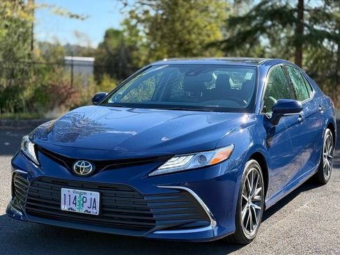Used 2023 Toyota Camry XLE w/ Navigation Package AWD/4WD image 1