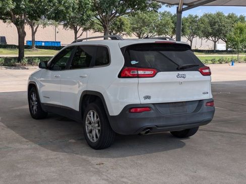 Used 2015 Jeep Cherokee Latitude FWD image 7