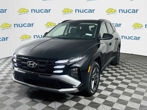 Certified 2025 Hyundai Tucson SEL AWD/4WD image 3