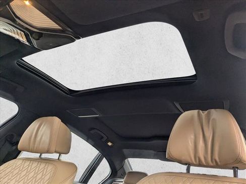 Used 2017 BMW 740e xDrive image 15