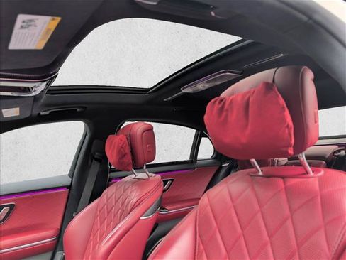 Certified 2023 Mercedes-Benz S 580 4MATIC Sedan image 11