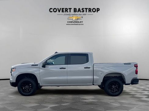 Used 2026 Chevrolet Silverado 1500 Custom Trail Boss w/ Dark Appearance Package AWD/4WD image 4