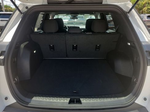 Used 2026 Chevrolet Equinox LT FWD image 7