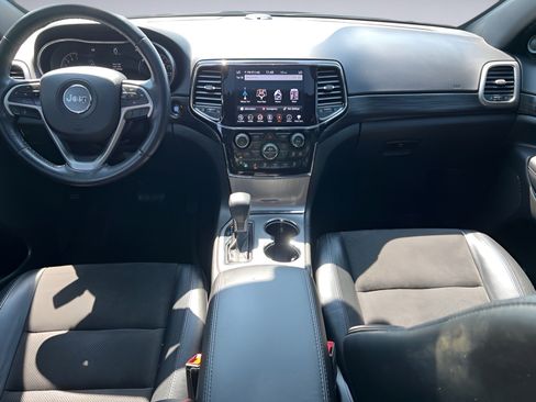 Used 2021 Jeep Grand Cherokee Laredo X AWD/4WD image 13