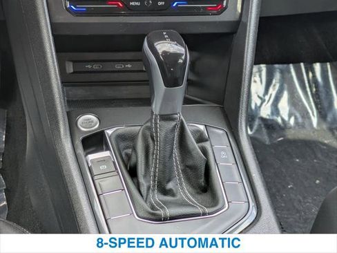 Used 2022 Volkswagen Tiguan SE image 19