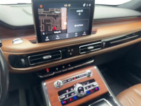 Used 2022 Lincoln Aviator Reserve w/ Equipment Group 201A image 63