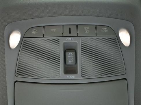 Used 2017 Nissan Murano SV AWD/4WD image 33