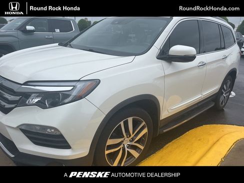 Used 2016 Honda Pilot Touring image 1