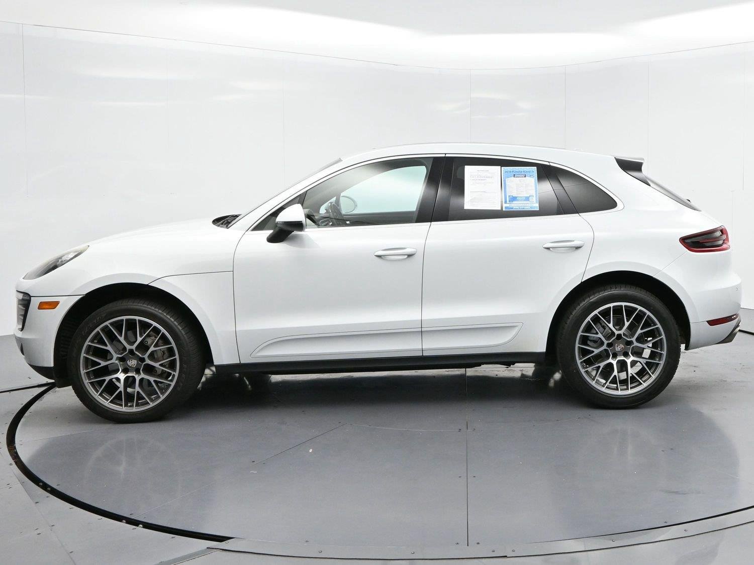 Used 2016 Porsche Macan S AWD/4WD image 4