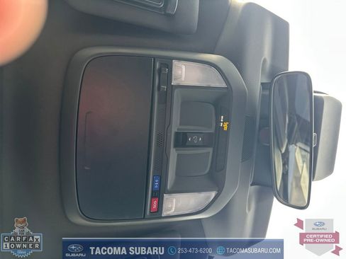 Used 2025 Subaru Forester Premium image 28