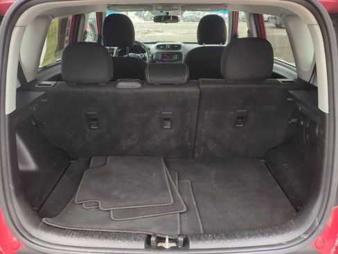 Used 2014 Kia Soul + FWD image 23