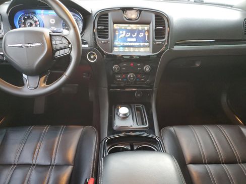 Certified 2020 Chrysler 300 S image 13