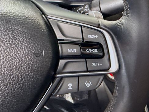 Used 2018 Honda Accord Sport image 15