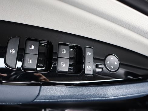 Certified 2025 Kia Sportage EX w/ EX Premium Package image 14