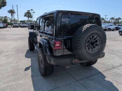 New 2025 Jeep Wrangler Unlimited Rubicon 392 image 8