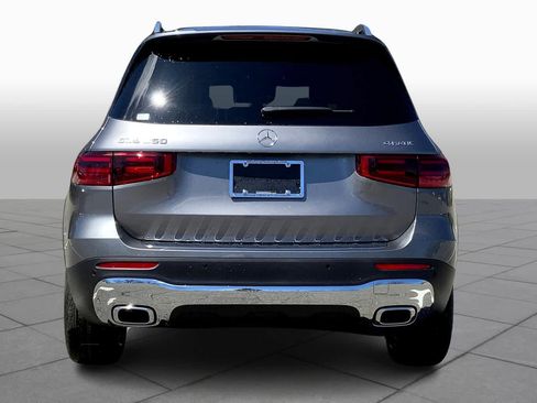 New 2025 Mercedes-Benz GLB 250 4MATIC image 4