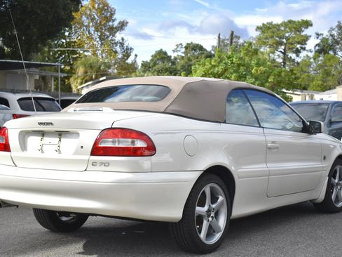 Used 2004 Volvo C70 LT image 8