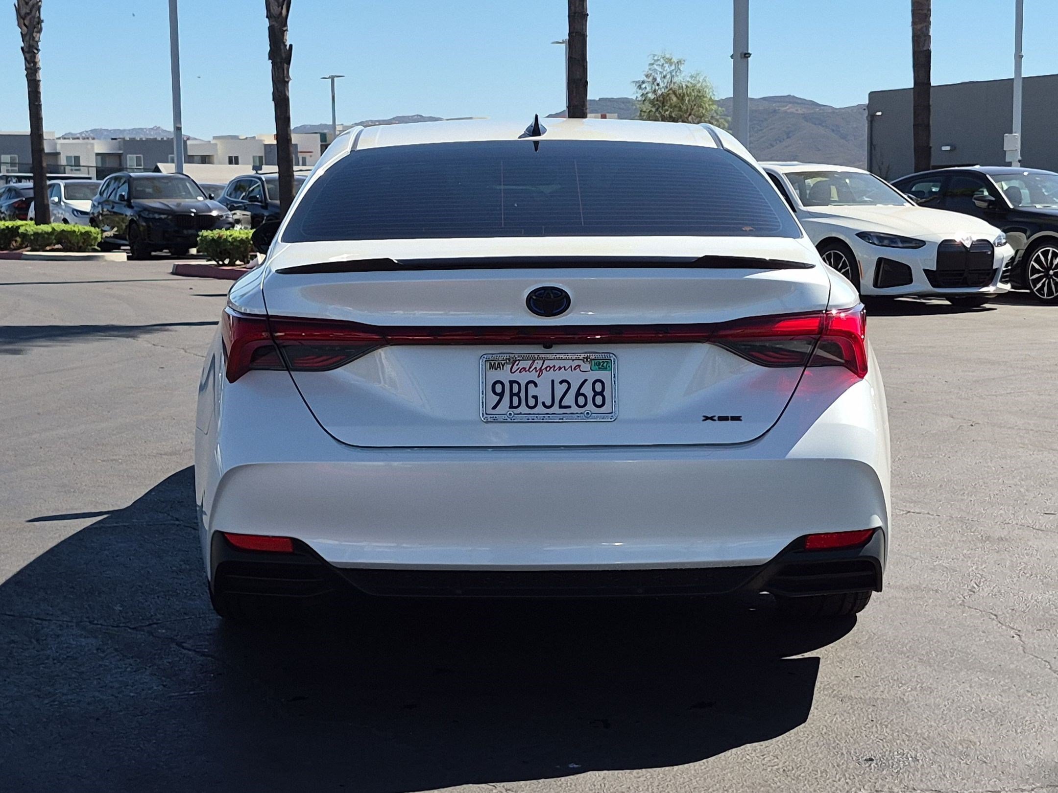 Used 2022 Toyota Avalon XSE FWD image 9
