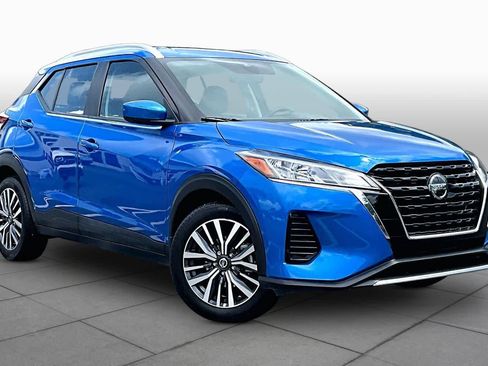 Used 2021 Nissan Kicks SV FWD image 3