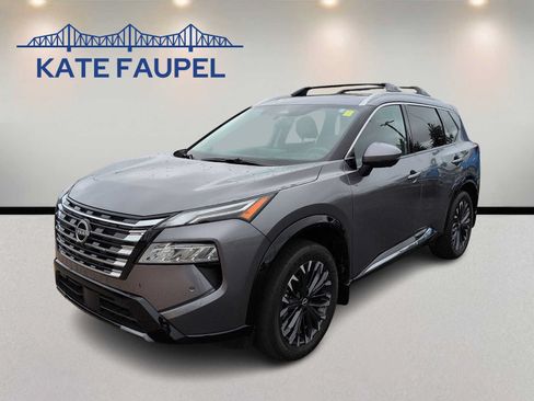 Used 2025 Nissan Rogue Platinum w/ Platinum Premium Package AWD/4WD image 3