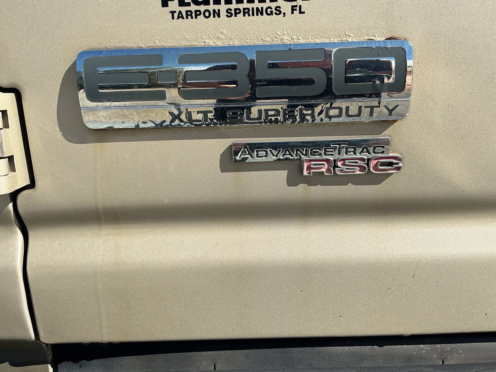 Used 2014 Ford E-350 and Econoline 350 XLT RWD image 8