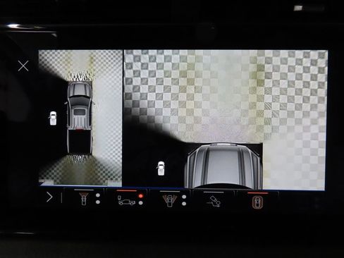 Used 2025 GMC Sierra 1500 Denali AWD/4WD image 19