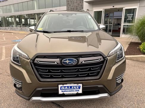 Used 2022 Subaru Forester Touring AWD/4WD image 6
