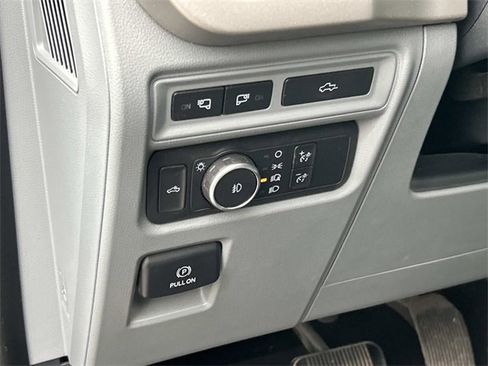 Certified 2021 Ford F150 XLT w/ Equipment Group 302A High image 30