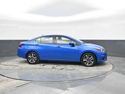 Used 2021 Nissan Versa SV image 7