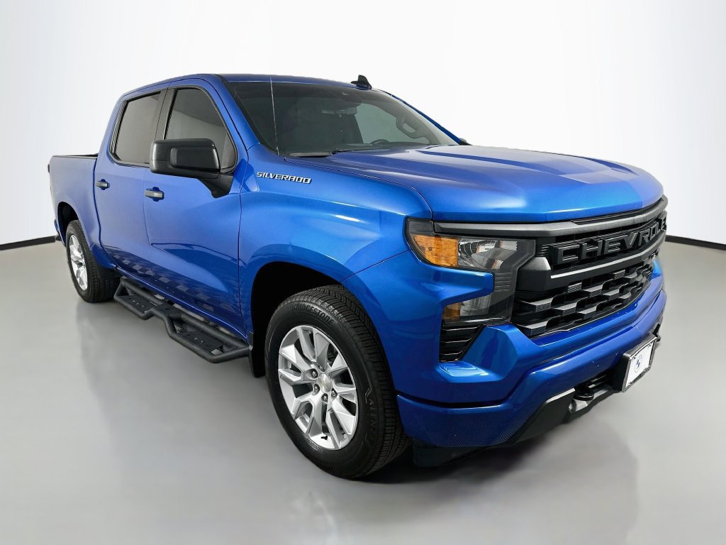 Used 2024 Chevrolet Silverado 1500 Custom RWD image 3