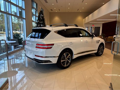 New 2026 Genesis GV80 2.5T Advanced image 34