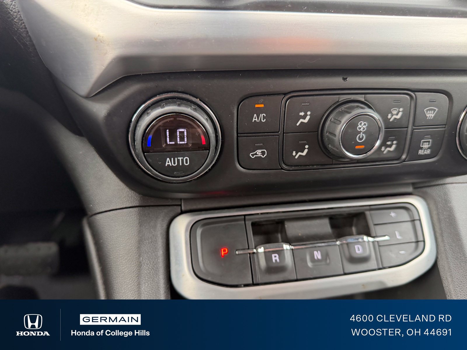 Used 2022 GMC Acadia SLE w/ Driver Convenience Package AWD/4WD image 6