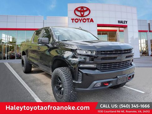 Used 2021 Chevrolet Silverado 1500 LT Trail Boss AWD/4WD image 1