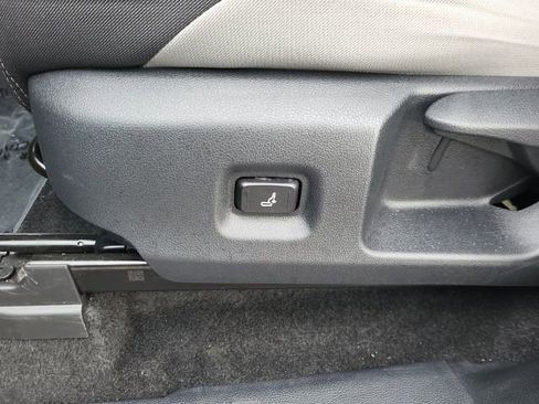 Used 2024 Toyota Tacoma TRD Off-Road image 12