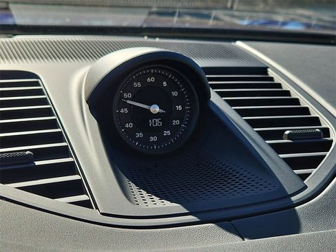 New 2026 Porsche Panamera 4 image 15