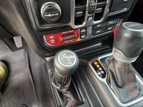 Used 2020 Jeep Gladiator Rubicon image 28