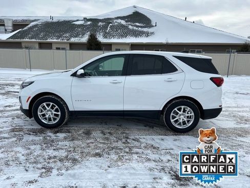 Used 2024 Chevrolet Equinox LT image 2