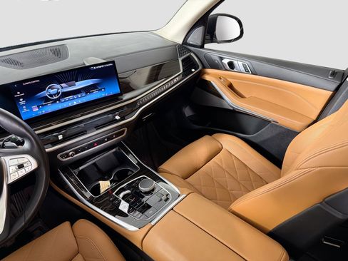 Certified 2024 BMW X7 xDrive40i image 25