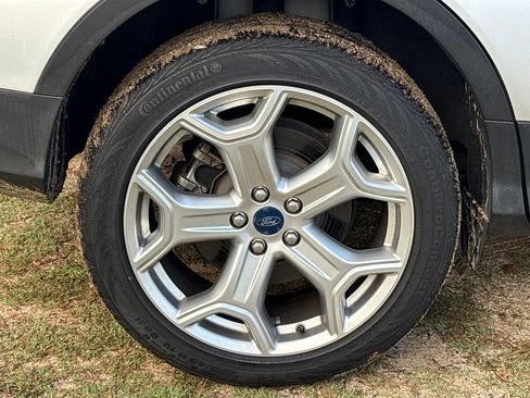 Used 2019 Ford Escape Titanium AWD/4WD image 13