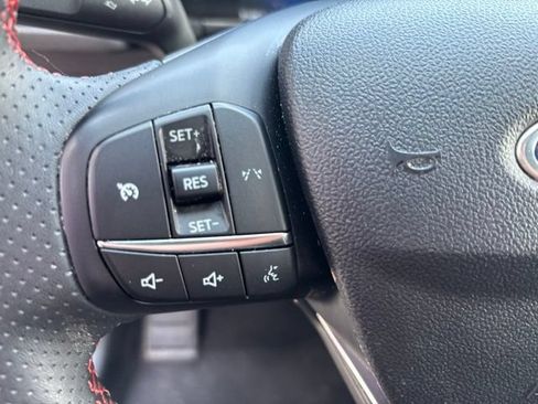 Used 2025 Ford Escape ST-Line Select AWD/4WD image 11
