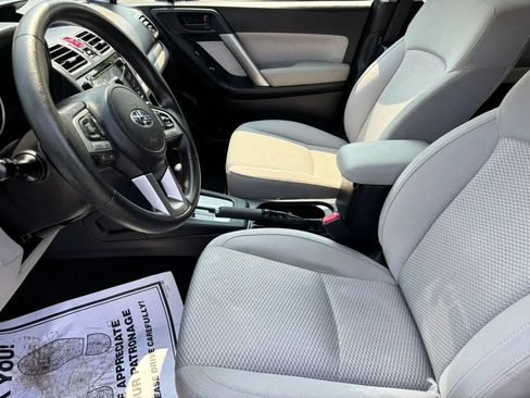 Used 2017 Subaru Forester 2.5i Premium AWD/4WD image 10