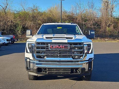 New 2026 GMC Sierra 2500 SLE w/ SLE Value Package; AWD/4WD image 2
