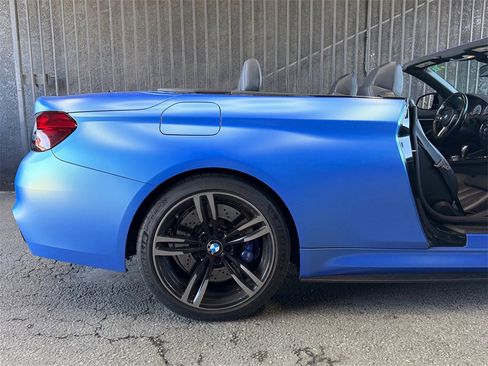Used 2015 BMW M4 Convertible image 20