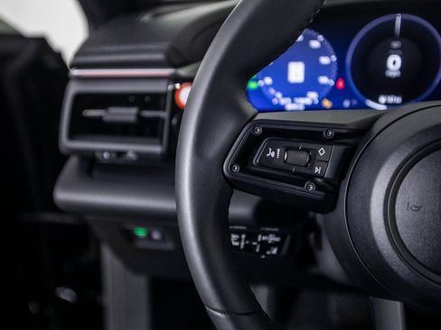 Used 2024 Porsche Macan 4 Electric image 33