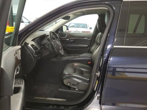 Used 2019 Volvo XC90 T6 Momentum w/ Protection Package Premier AWD/4WD image 13