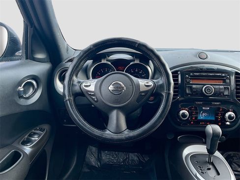 Used 2013 Nissan Juke SV image 21